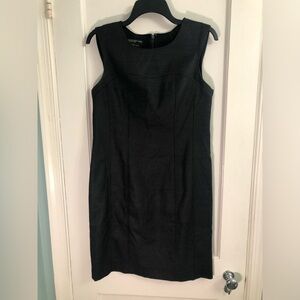 Jones New York size 6 gray shift dress